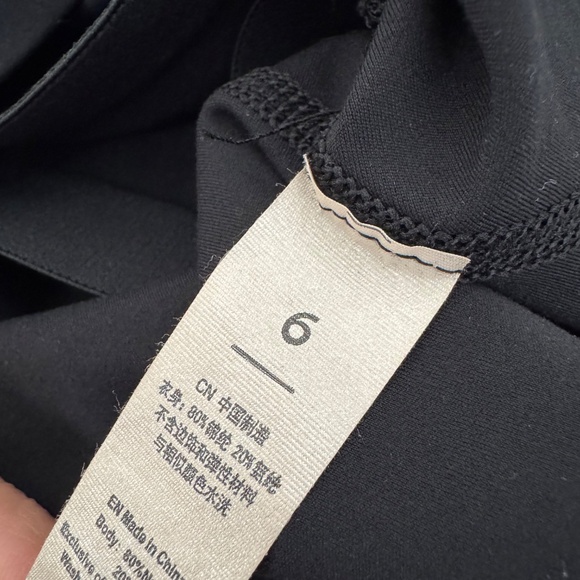 Lululemon Align Tank top size 6 -  Black - Picture 4 of 4